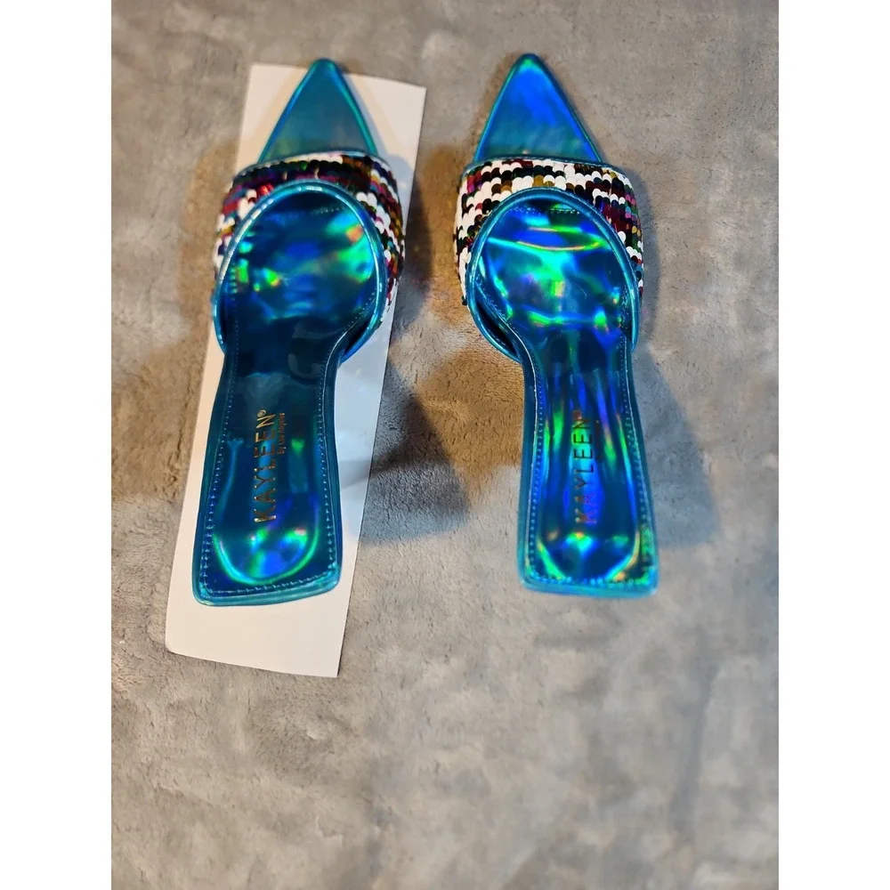 kayleen by los Angeles Size 7 Blue